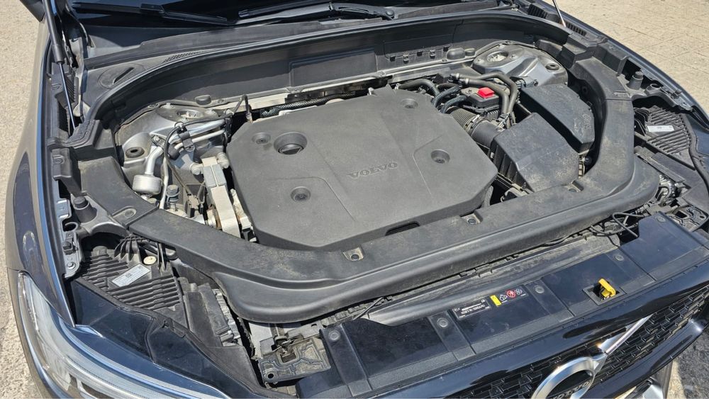 Volvo xc60 B5 - 58000kms - nacional