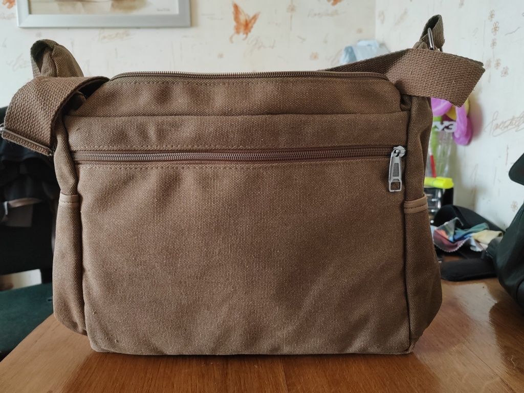Продам сумку холщовую,цвет Brown.В наличии.