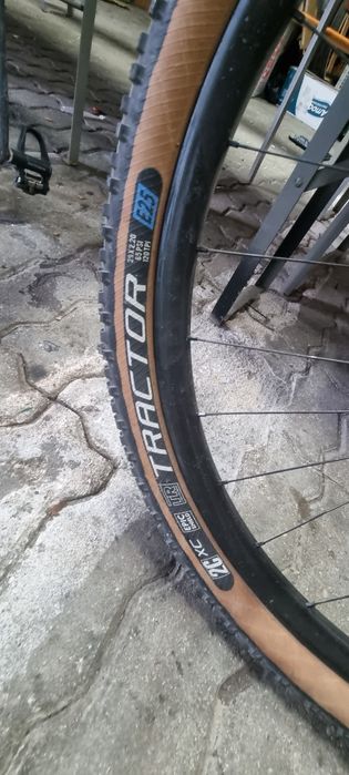 Rodas 29 completas em carbono