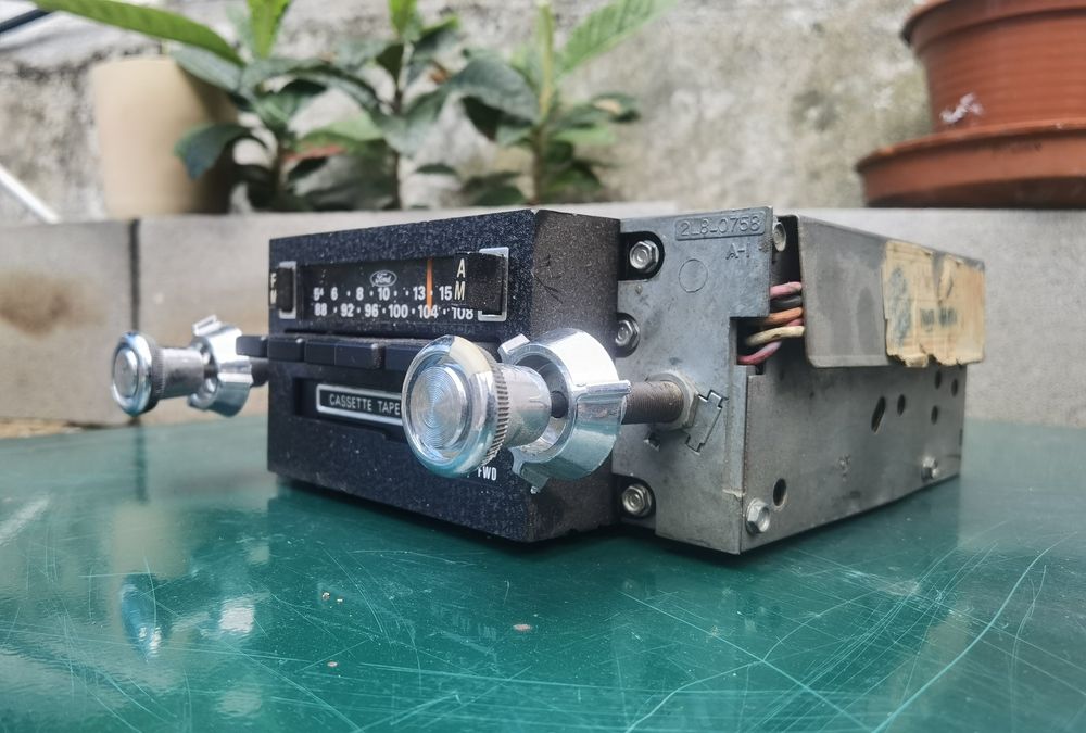 Rádio Ford Antigo anos 70/80