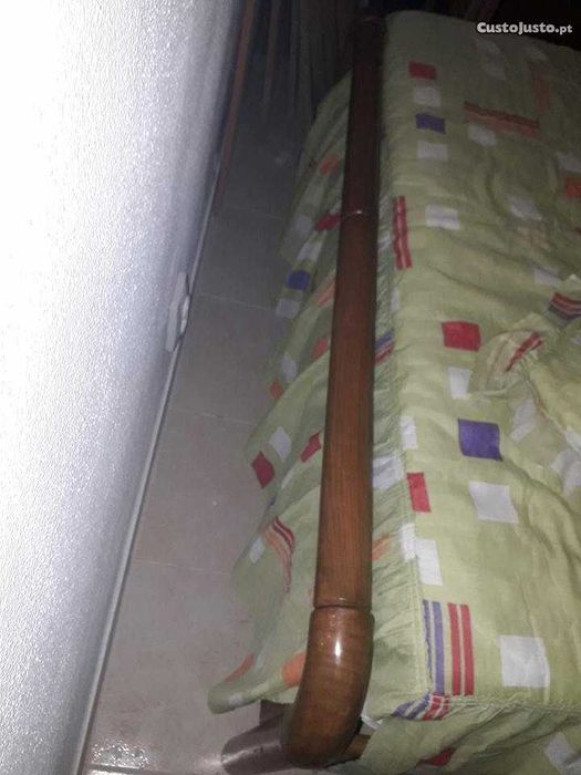 Mobília de quarto Cama de casal + estrado madeira