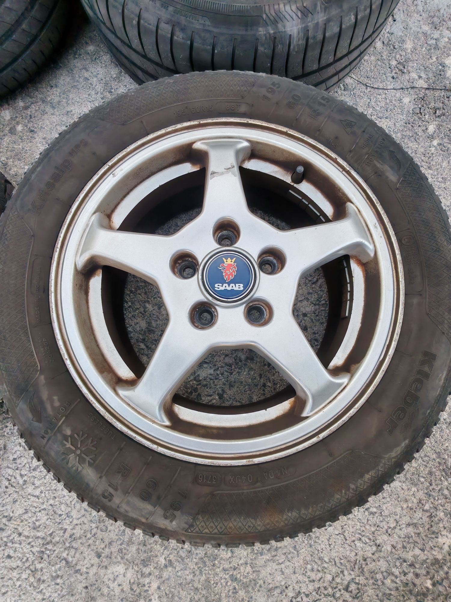 Conjunto de 4 jantes SAAB 15" + 4 pneus