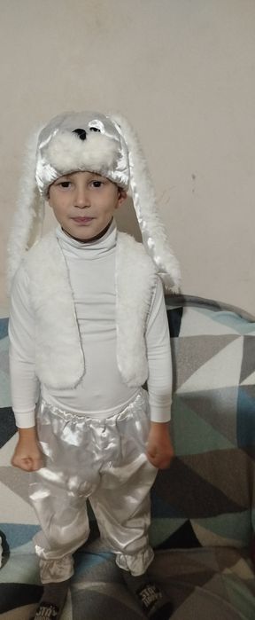 Дитячі святкові костюми