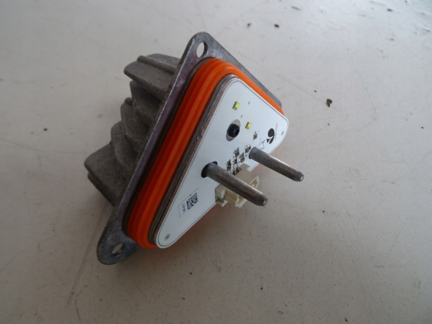 MODUŁ PRZETWORNICA LED JEŻ RENAULT MASTER 4 LEWY VP-00210657