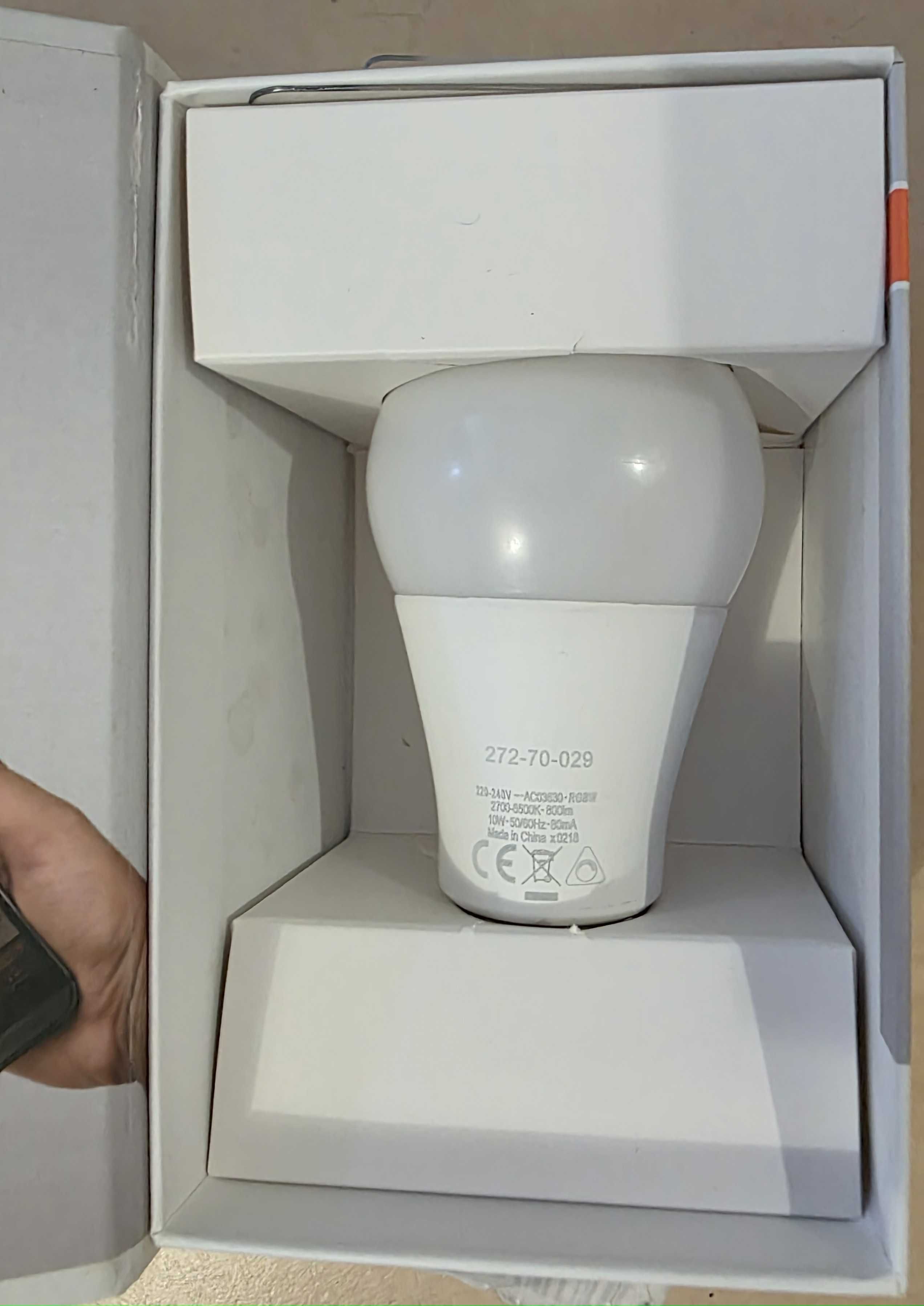 Żarówka LED Osram Smart+ E27 RGBW 10W 800lm Bluetooth
