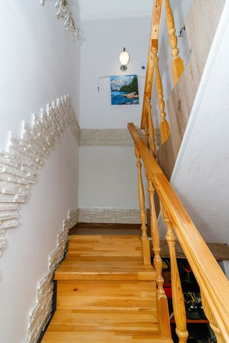 Продам будинок в осокорках по Садовій 96