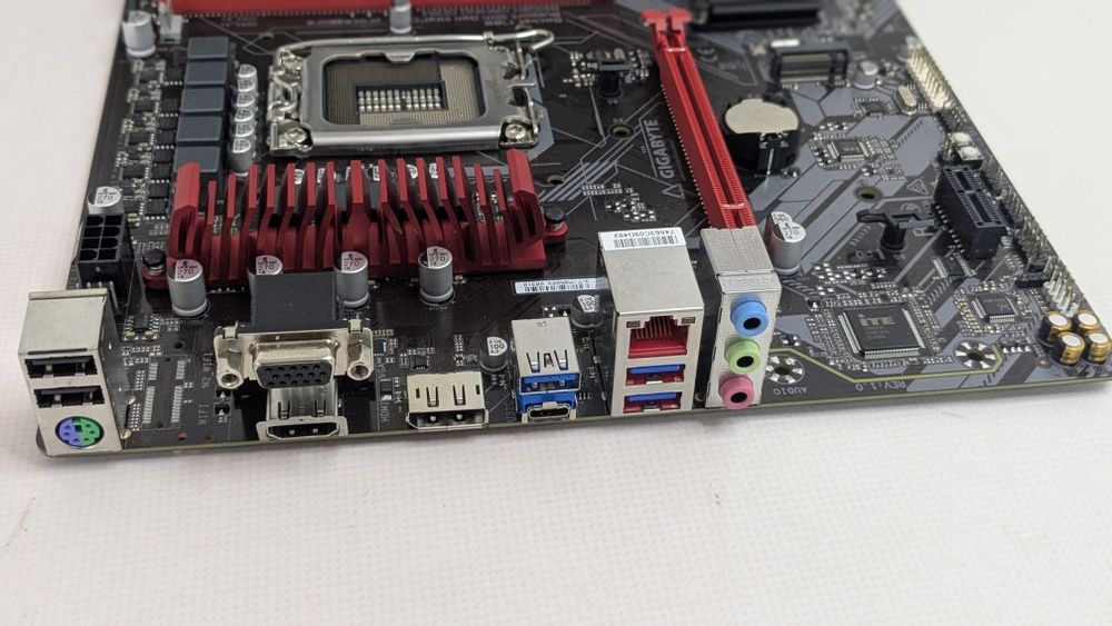 Материнська плата Gigabyte B660M Gaming DDR4 Socket 1700\Гарантія!