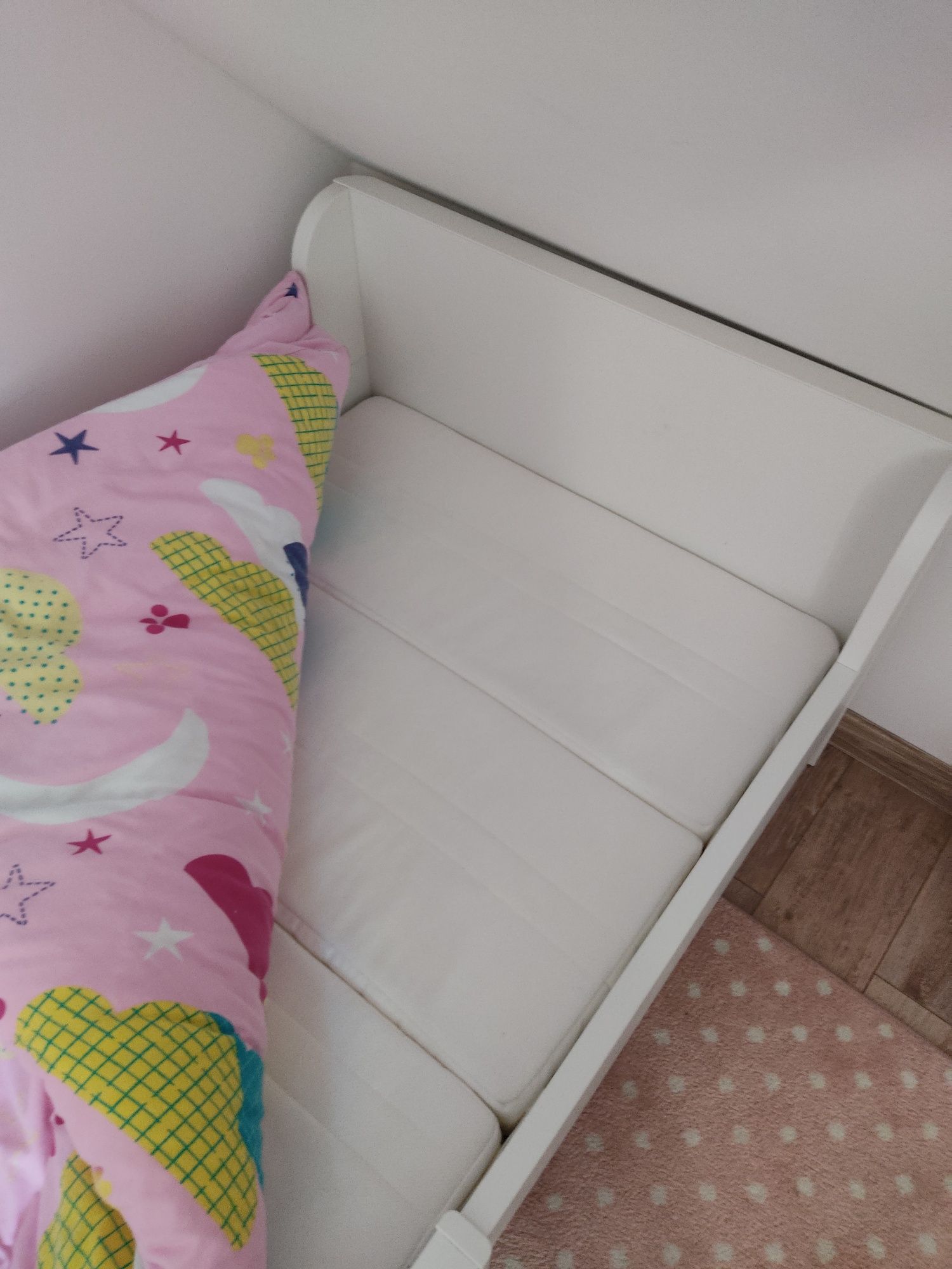 Łóżko Busunge IKEA z materacem Nattsmyg