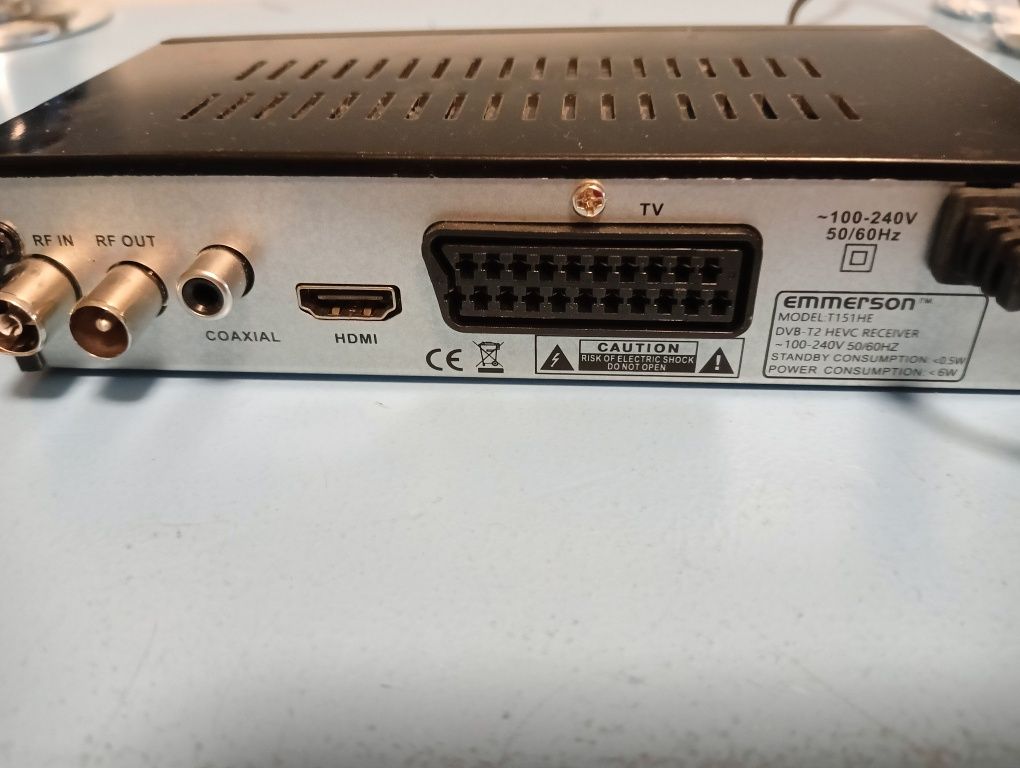 Telewizor Samsung 22 cale plus dekoder