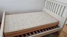 Cama de casal com estrado ( e opcional, colchão de 195x110)