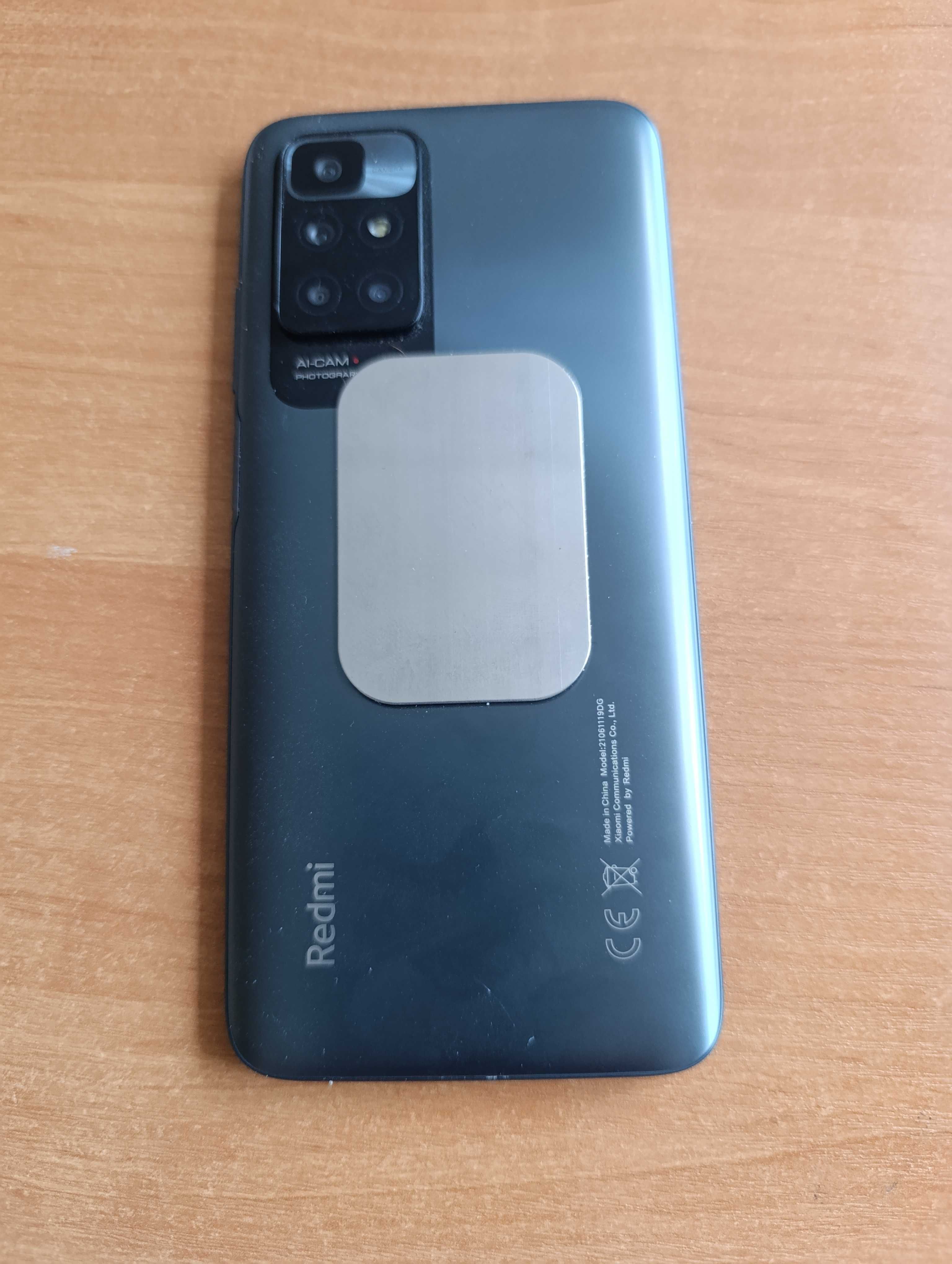 Продам мобільний телефон б/у Xiaomi Redmi 10,  6/128