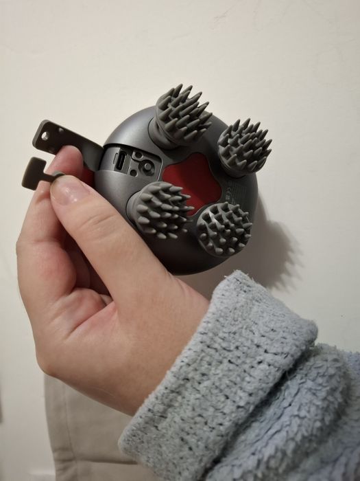 Massajador eléctrico com luz LED - NOVO SELADO