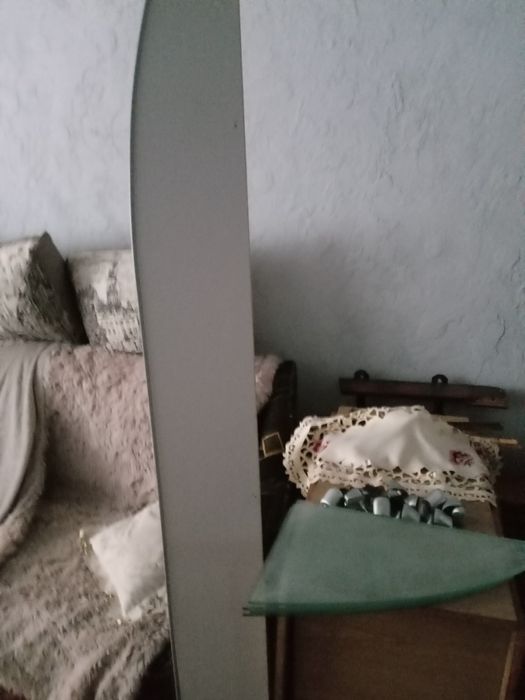 Кут до шафи,4 скляні полички з кріпленням