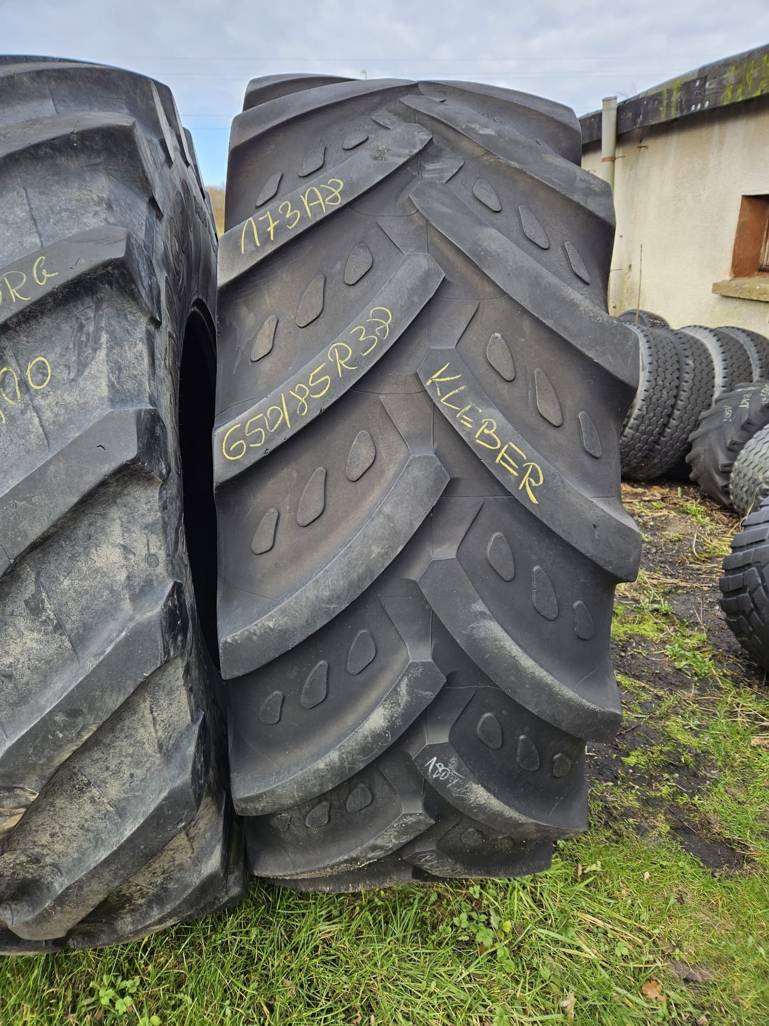 Opony rolnicze 650/85R38  Kleber