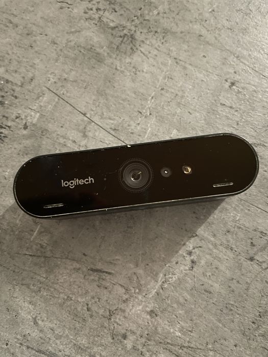 Веб камера Logitech brio