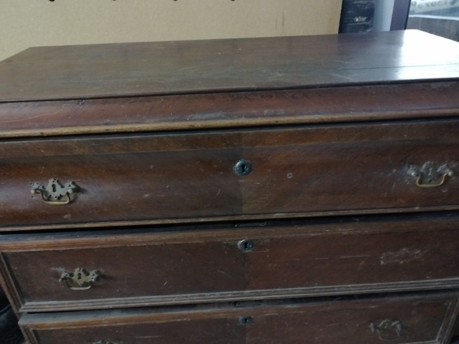 Cómoda muito antiga