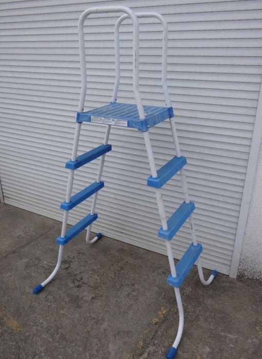 Drabinka do basenu nowa