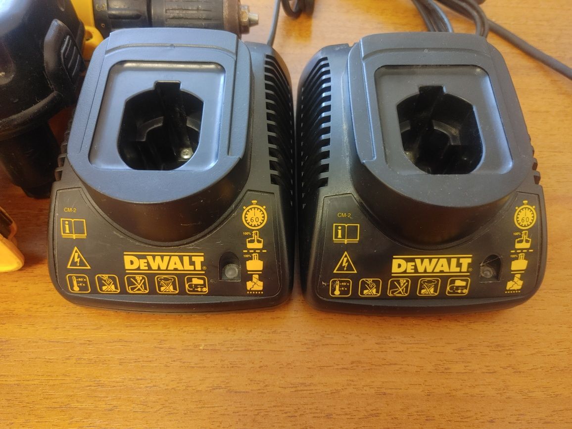 Шуруповерт dewalt dc727 и две зарядки оригинал