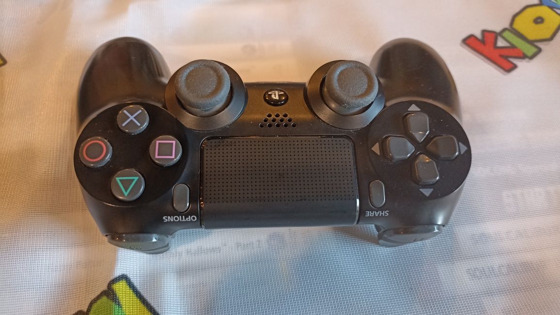 Konsola PS4 Pro model 7216B w pełni sprawna  sklep kioskzgrami