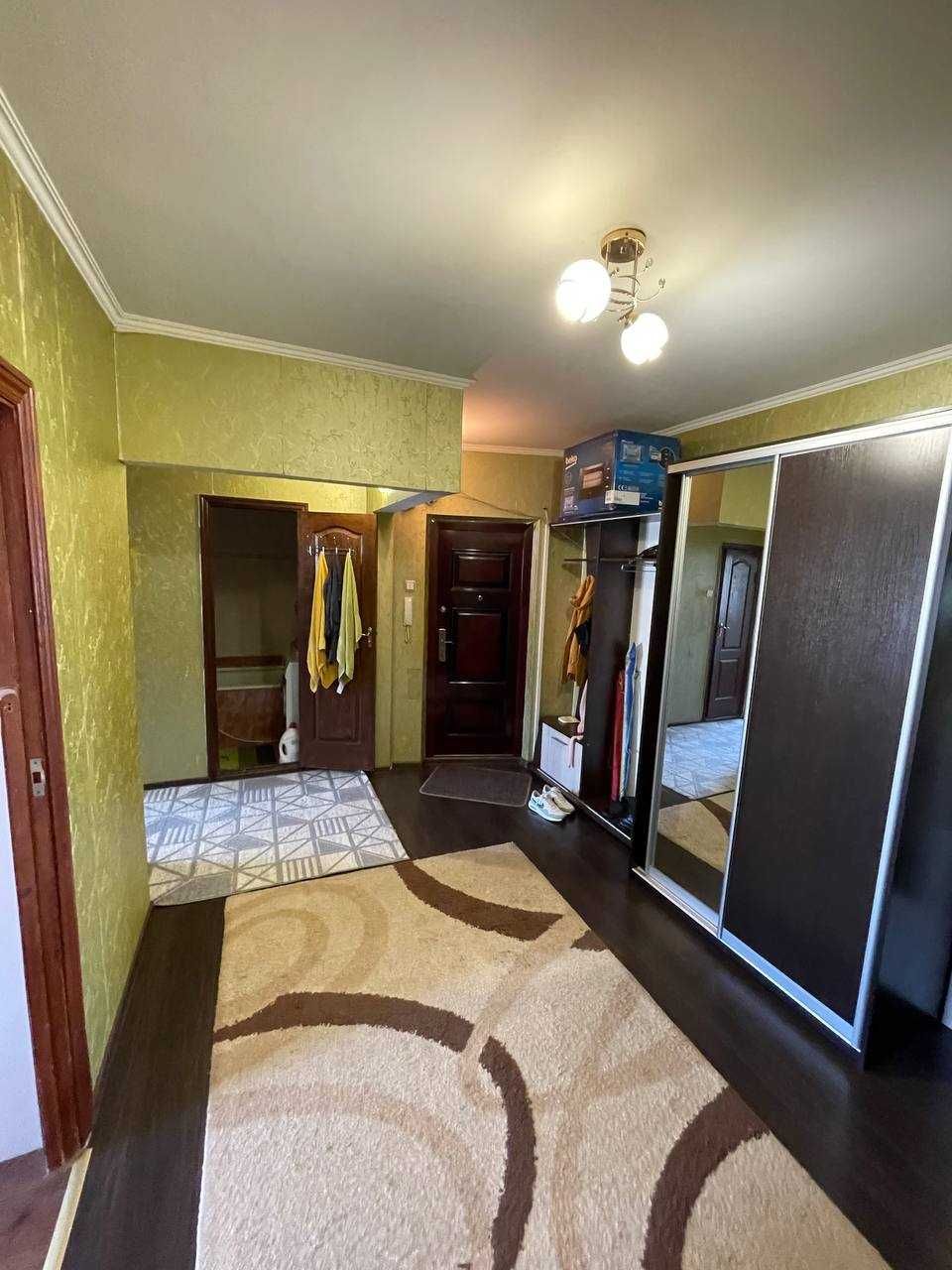 Продам 3-х кімнатну квартиру