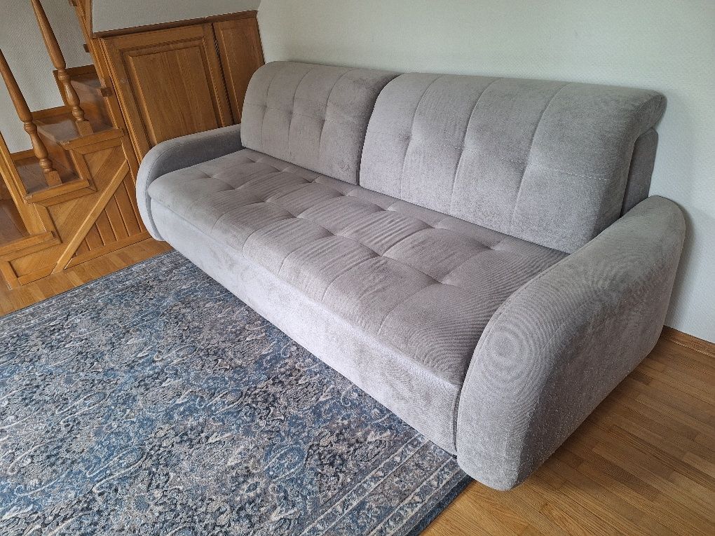 Kanapa 240 cm z funkcją spania i pojemnikiem