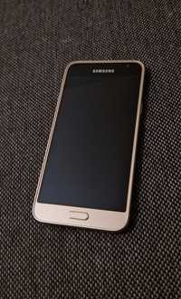 Telefon Samsung Galaxy J3