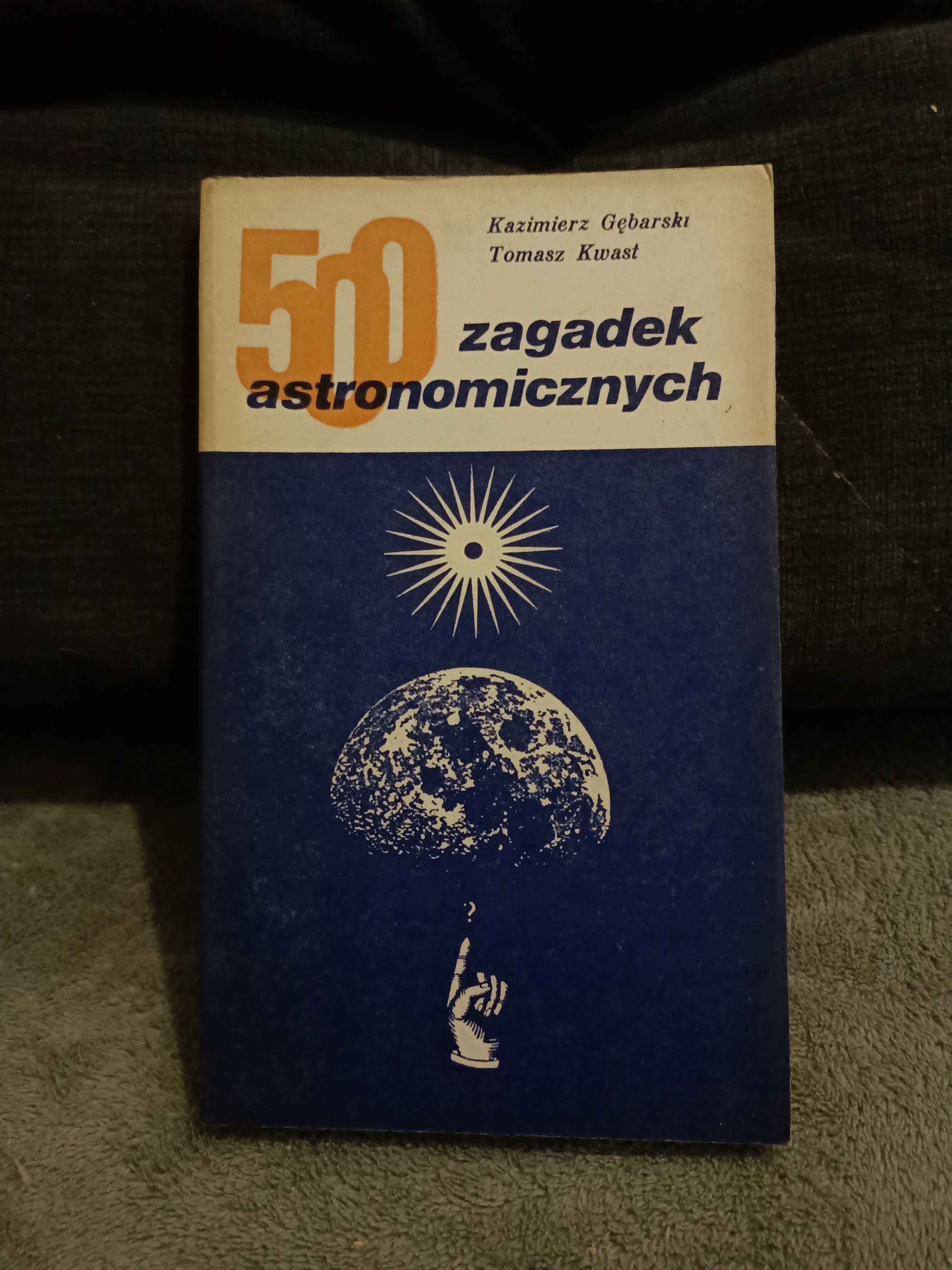 500 zagadek astronomicznych