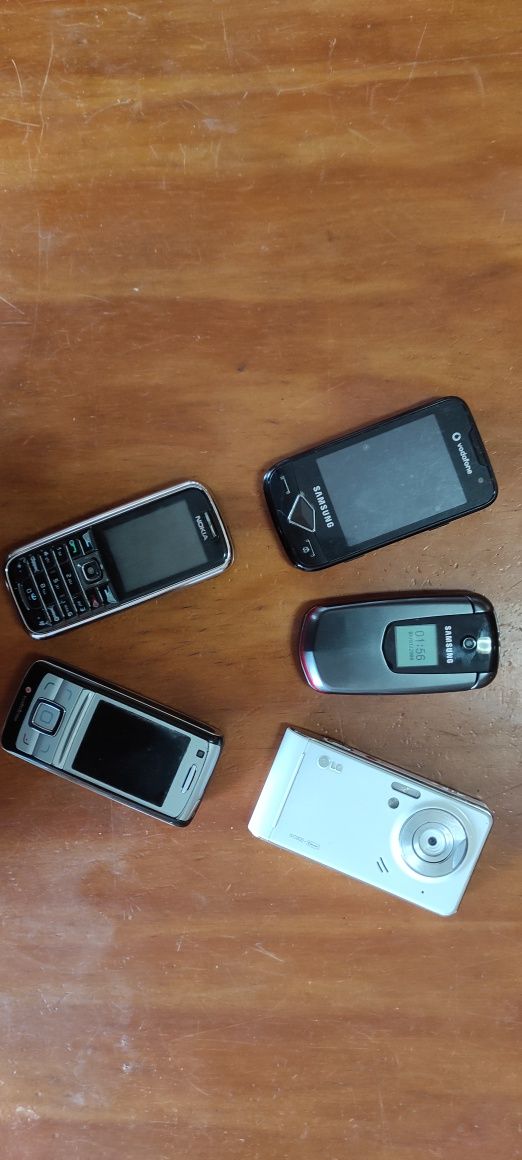 Conjunto 6 telemóveis