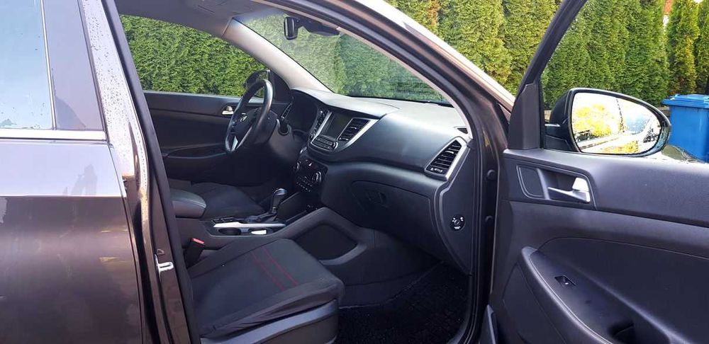 Hyundai Tucson 2.0 CRDi 6AT 4WD R 2016