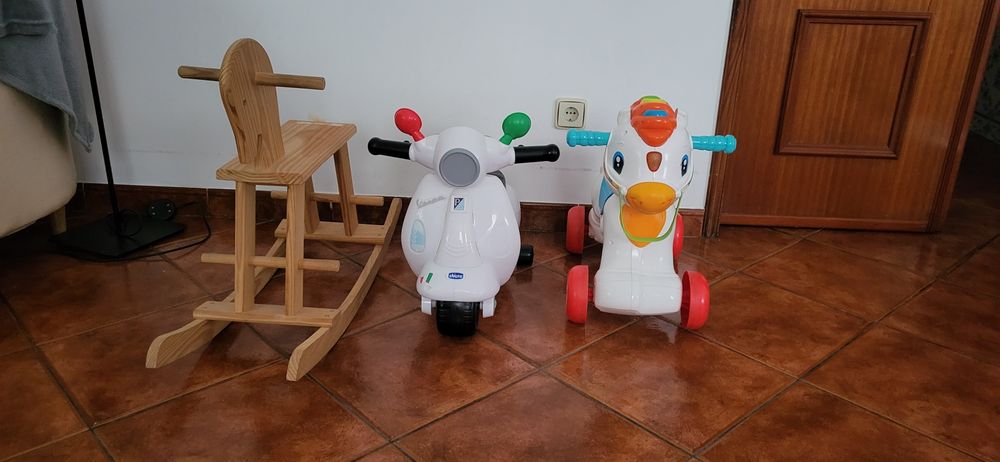 Brinquedos de criança  ate aos 4anos