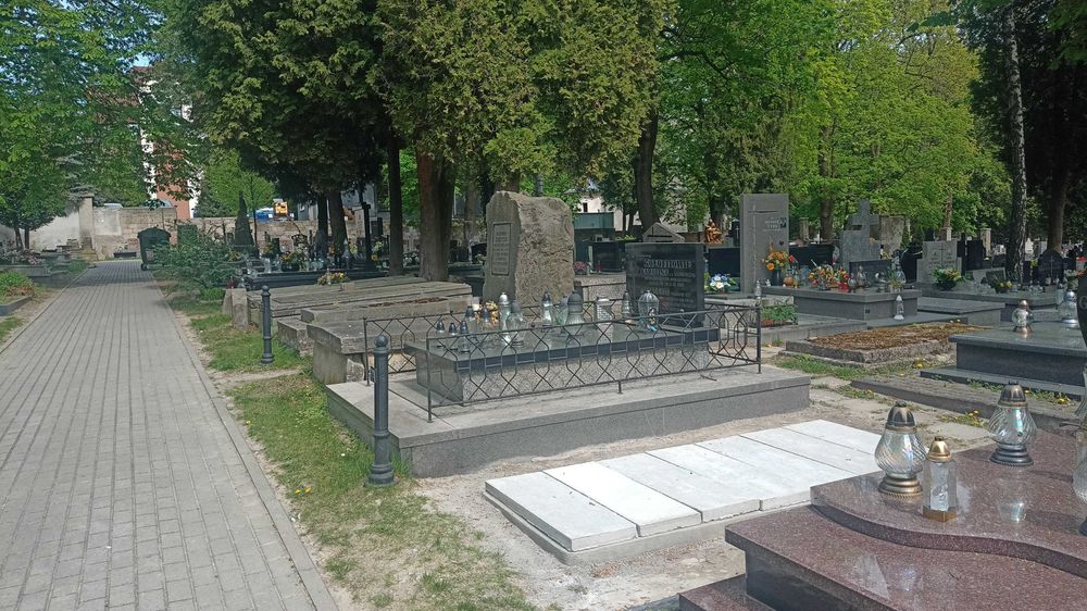 Grób, prawo do dysponowania grobem na cmentarzu, ul. Lipowa, Lublin