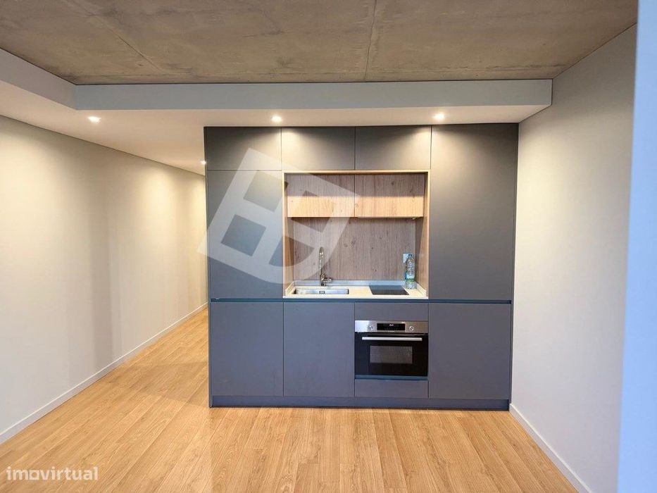 Apartamento T0+1 - Junto à estação de comboios | Aveiro Centro