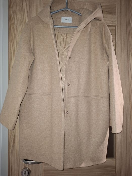 Płaszcz z kapturem Reserved rozm 164