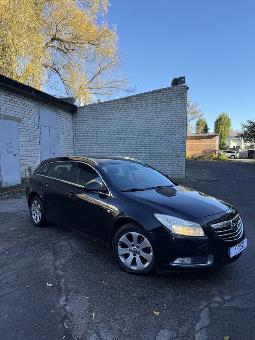 Opel INSIGNIA 2.0crdi automatick  без пробігу в UA