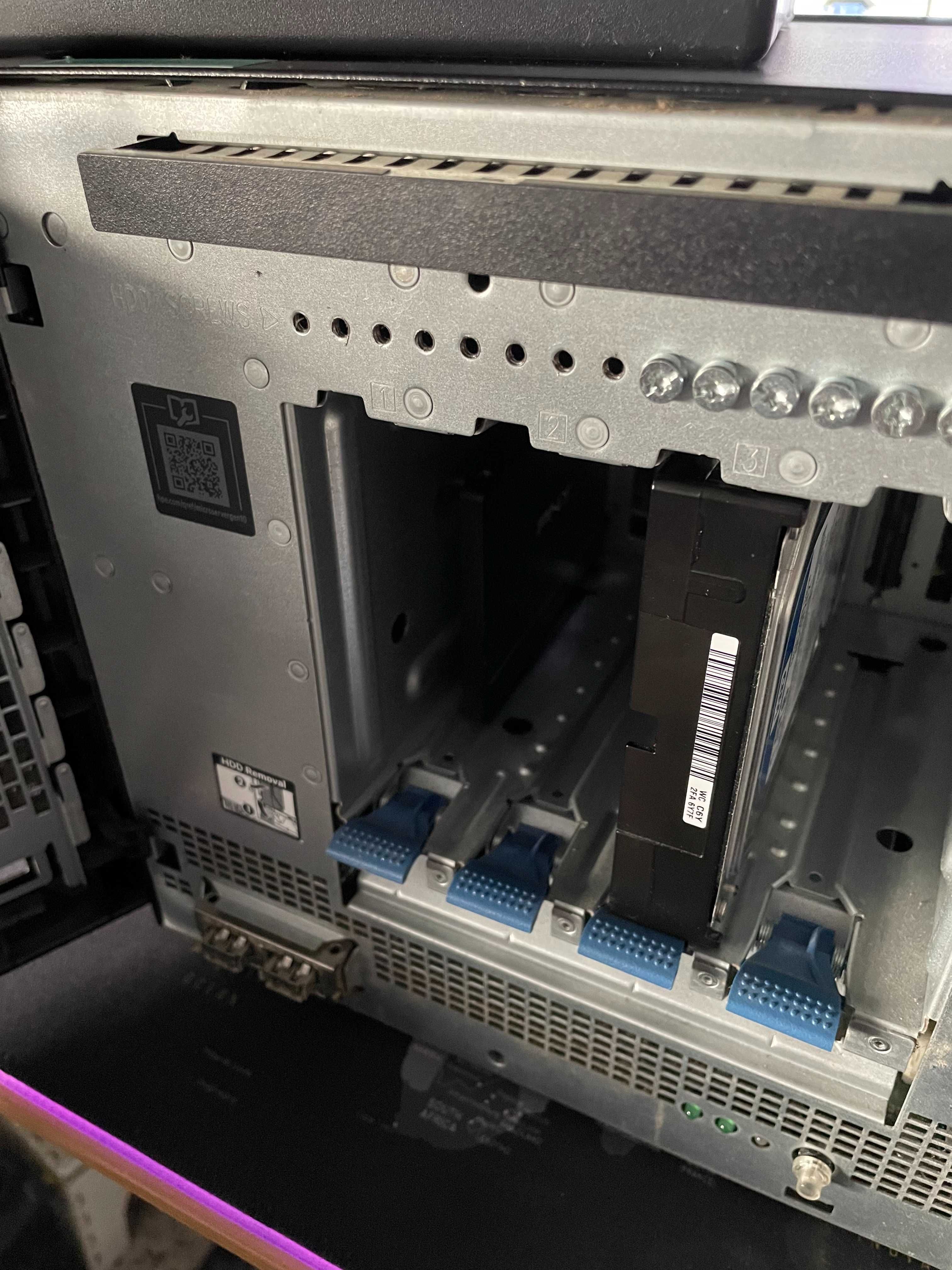 HPE ProLiant MicroServer Gen10 impecável! 120GB SSD + 2x1TB RAID1