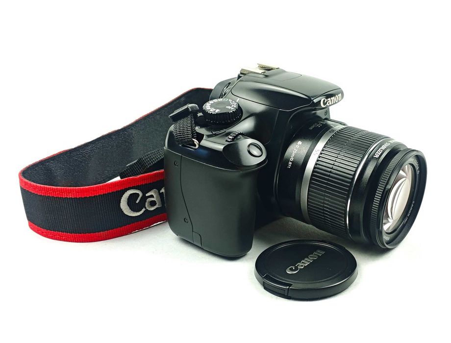 Дзеркальний фотоапарат Canon 1100D KIT 32Gb + ML  (Пробіг 27455)