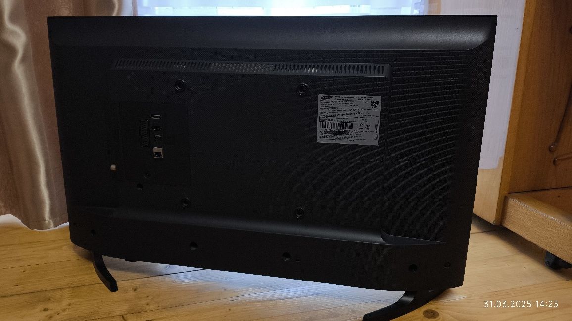 Телевізор Samsung UE32J5200AK
