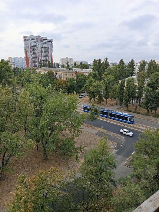 Здам двокімнатну квартиру на Воскресенці біля Епіцентру. Метро 10 хв.