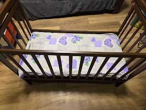 Дитяче дерев'яне ліжко трансформер