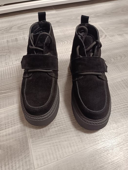 Ботинки натуральний замш чорні