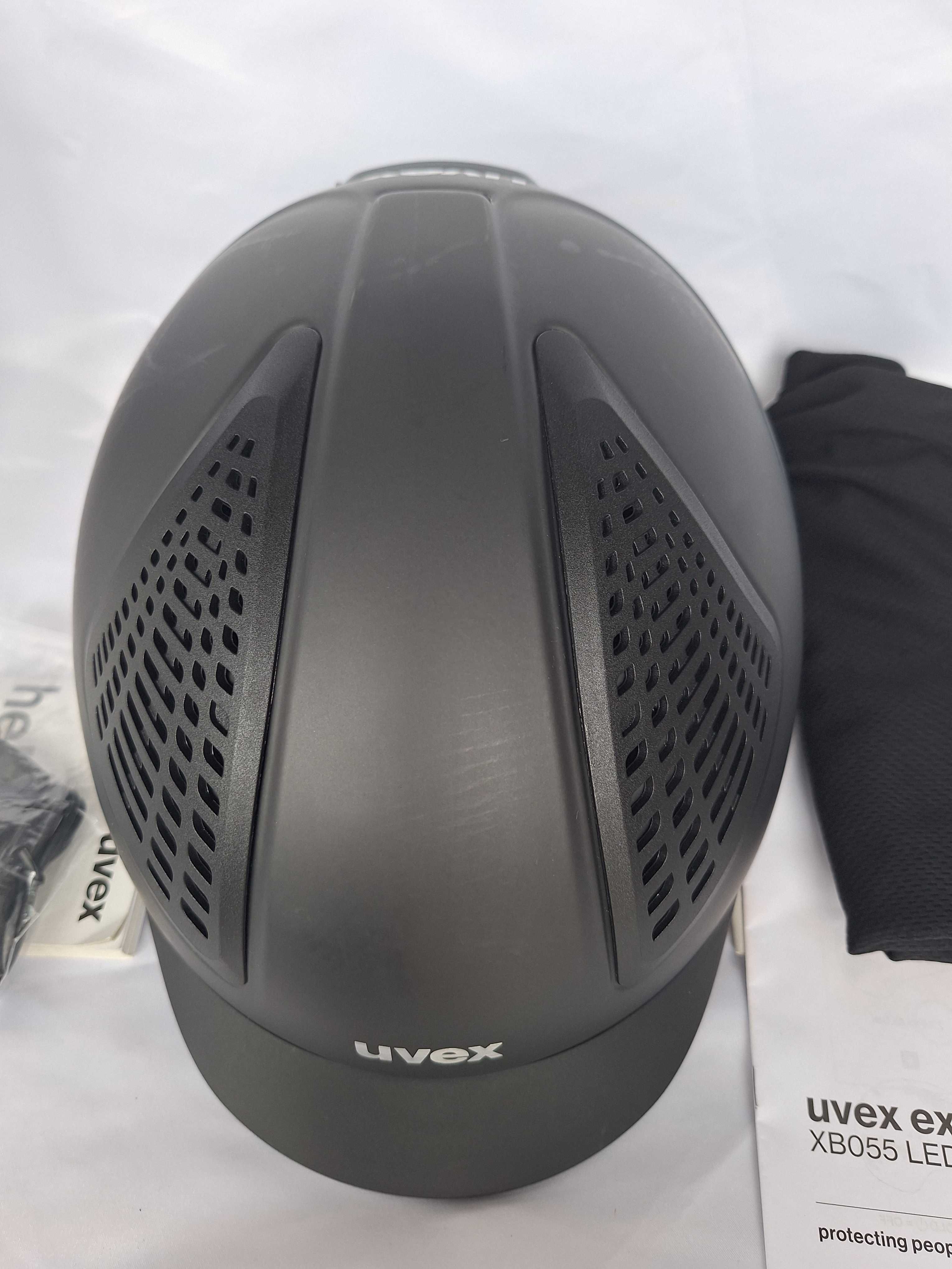 Kask jeździecki toczek Uvex Reithelm Exxential II Led M/L 57-59cm