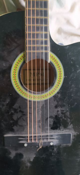Gitara akustyczna