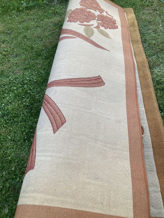 Dywan beżowo brazowy