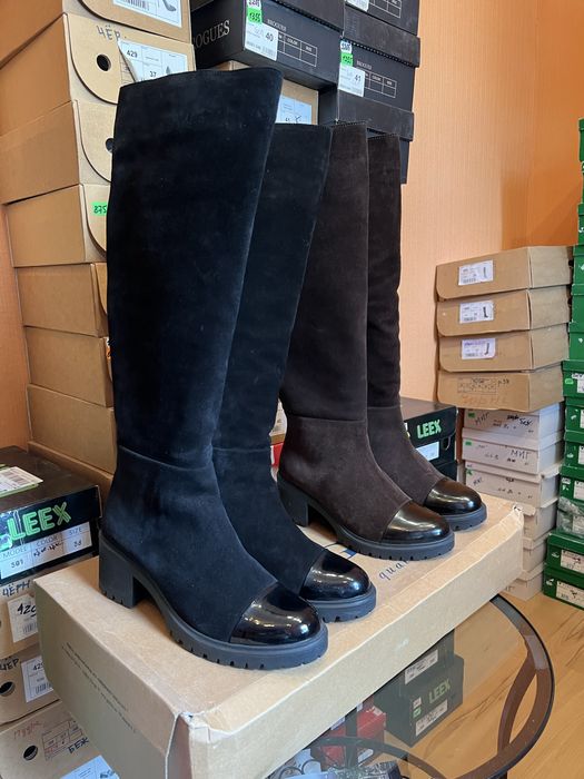 Продам ботфорты.Замша.Новые.продам