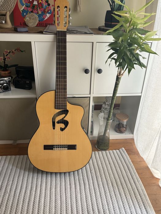 Guitarra b15 especial