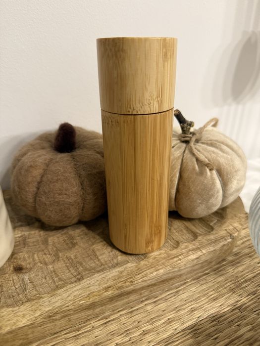 Bambusowy Młynek do przypraw soli pieprzu Sinsay Home