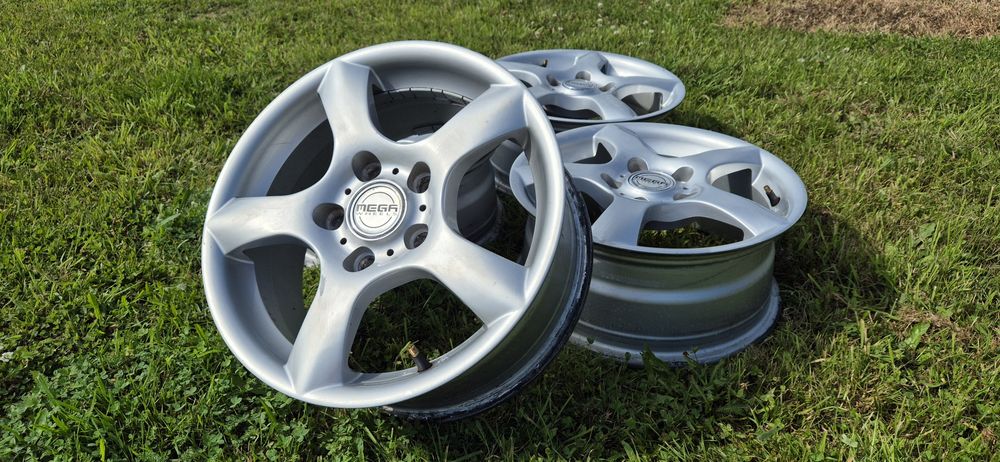Alufelgi Mega wheels 15 ' 5x114,3 Mazda Nissan Hyundai Honda Toyota