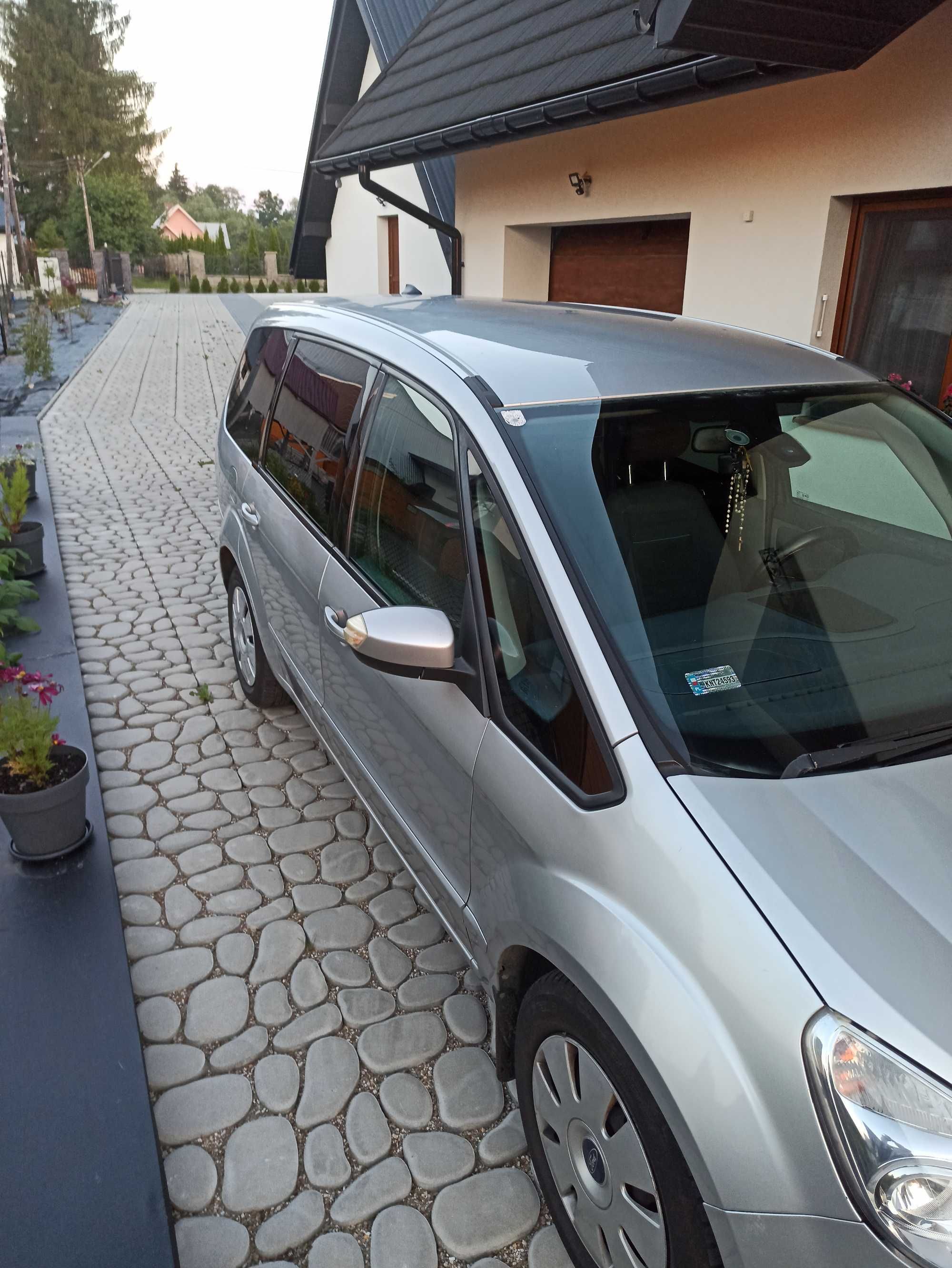 Ford Galaxy Trend Premium