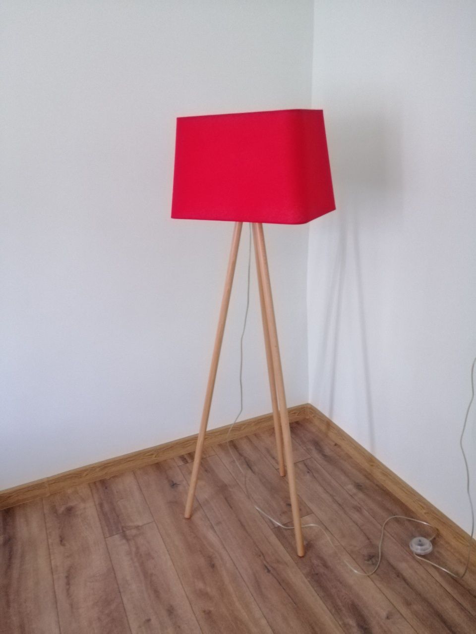 Lampa stojąca używna