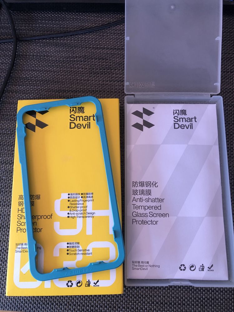 Защитное стекло IPhone 8+ smart devil + подарок